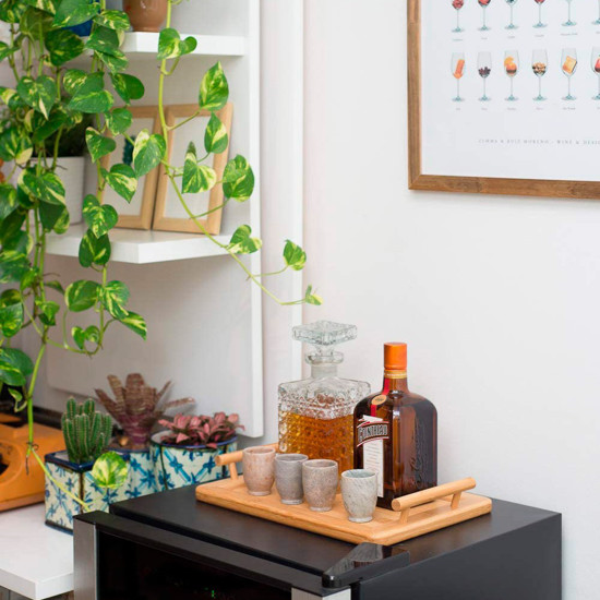 Imagem BANDEJA DE BAMBU COM ALÇA RETANGULAR OIKOS 