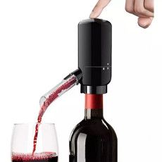 Imagem de AERADOR E DISPENSER ELÉTRICO A PILHA PARA VINHO EM ABS E ACRÍLICO L5XP11XA12CM COR PRETA  - Full Fit Industria Importacao E Comercio Ltda.