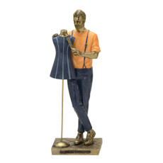 Imagem de ESCULTURA PROFISSÕES DECORATIVA ESTILISTA DE RESINA 9Z7Z25,5CM - MABRUK  - Mabruk Importacao E Comercio Eireli