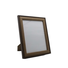 Imagem de PORTA RETRATO EM MDF COM BORDA EM DETALHE PALHA 20X25CM COR MARROM - ENTRE CASA - Inverno Verao Comercio De Modas E Decoracao Eireli