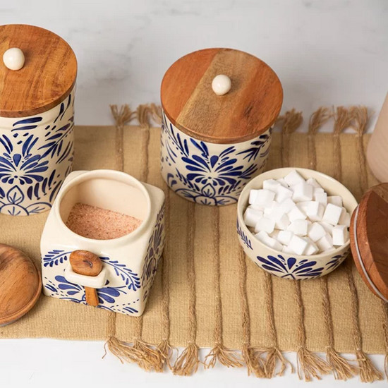 Imagem POTICHE COM TAMPA VERSAILLES NARSCISO EM CERÂMICA ARTESANAL 9X12CM - COPA&CIA