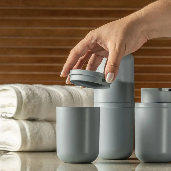 Imagem PORTA ALGODÃO E COTONETE BOLD COR AZUL GLACIAL EM PS (POLIESTIRENO) 7,8X7,8X10,7CM 