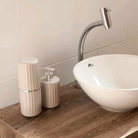 Imagem CONJUNTO DE BANHEIRO GROOVE PORTA ESCOVAS E PORTA SABONETE LÍQUIDO 400ML COR BEGE 