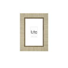 Imagem de PORTA RETRATO EM RESINA COR BEGE 10X15CM  - Cross Comercial Ltda