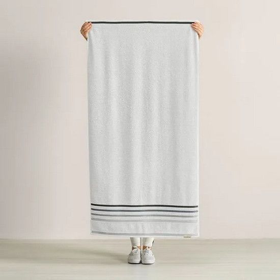 Imagem TOALHA DE BANHO KARSTEN FIO PENTEADO LUMINA BRANCO/CINZA