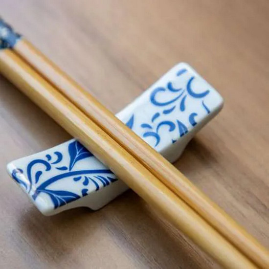 Imagem KIT DE COMIDA JAPONESA PARA DUAS PESSIAS DE CERÂMICA E BAMBU COR AZUL 8 PEÇAS - CROSS