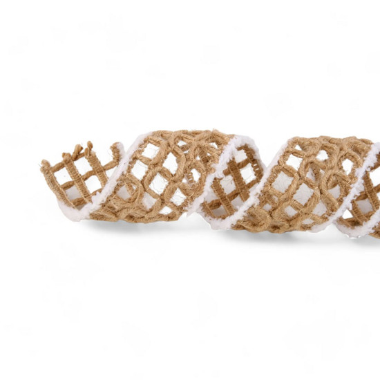 Imagem FITA ARAMADA NATALINA VAZADA COR CRU COM BRANCO 6,63CM X 4,57 METROS - CROMUS 