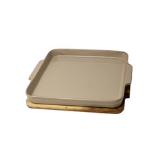 Imagem de TRAVESSA RETANGULAR EM CERÂMICA E BASE EM MADEIRA 31,5X28X6 CM - Cross Comercial Ltda