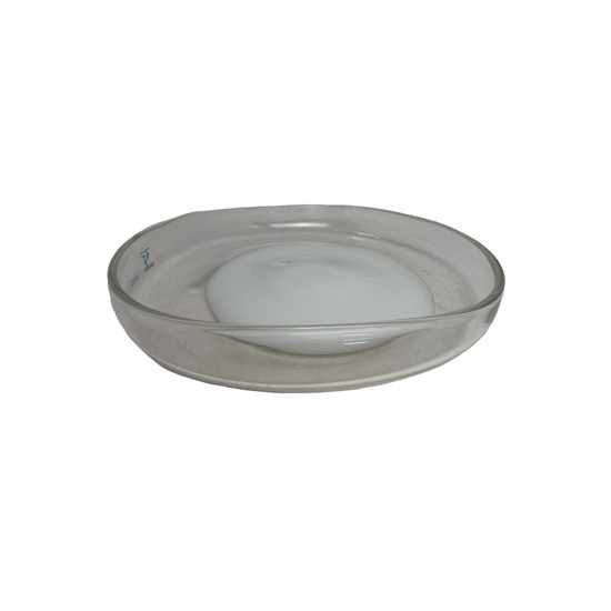 Imagem CENTRO DE MESA REDONDO EM VIDRO TRANSPARENTE E DETALHES BRANCO 30X32X5 CM