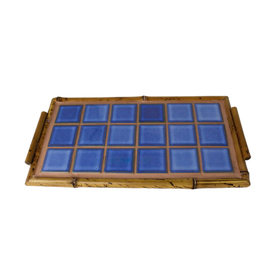 Imagem BANDEJA RETANGULAR PARA SERVIR DECORATIVA EM BAMBOO E CERÂMICA AZUL 35X18 CM