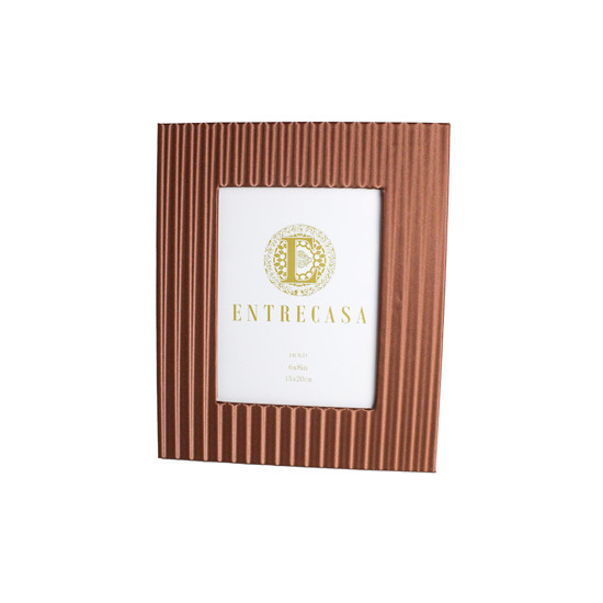 Imagem PORTA RETRATO DECORATIVO MARROM COM LISTRAS 3D EM MDF 15X20 CM - ENTRECASA
