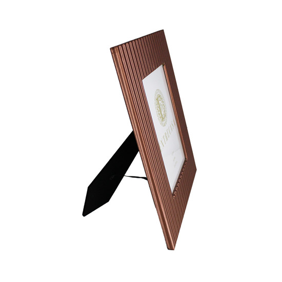 Imagem PORTA RETRATO DECORATIVO MARROM COM LISTRAS 3D EM MDF 15X20 CM - ENTRECASA