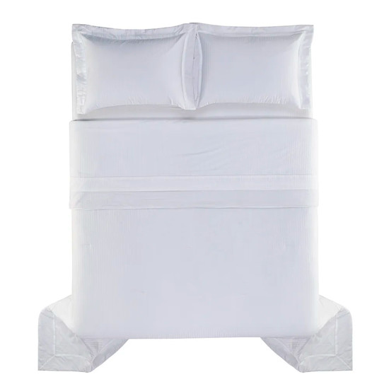 Imagem COLCHA COM PORTA TRAVESSEIROS QUEEN 100% ALGODÃO FRATELLI BRANCO - TRUSSARDI