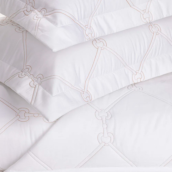 Imagem COLCHA COM PORTA TRAVESSEIROS QUEEN ALGODÃO EGÍPCIO MONTAGGIO CARVALHO - TRUSSARDI